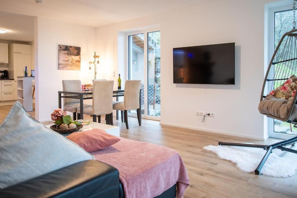 Apartamento Fewo Mit Whirlpool, Sauna & Schwarzwaldblick Hausach Exterior foto